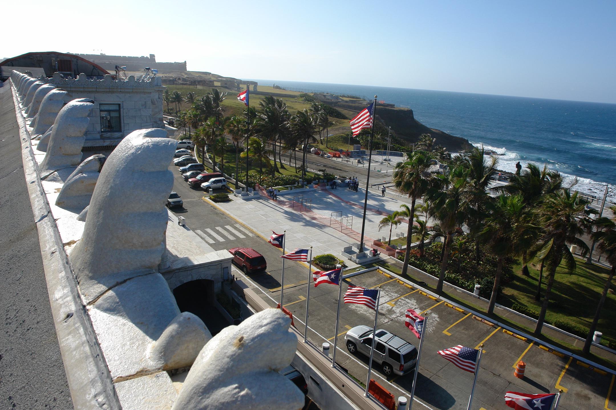 Capitolio de Puerto Rico - San Juan (Puerta de Tierra) - 2011 00125